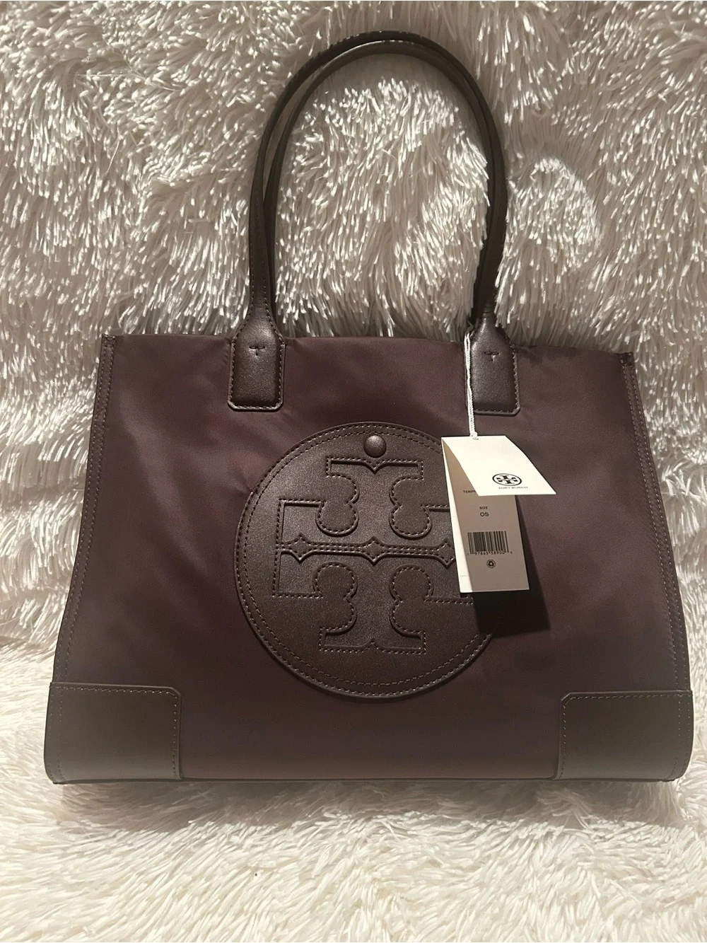 Tory Burch color tempranillo